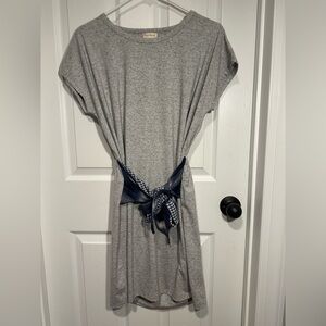 Hem & Thread Gray Short Sleeve Dress